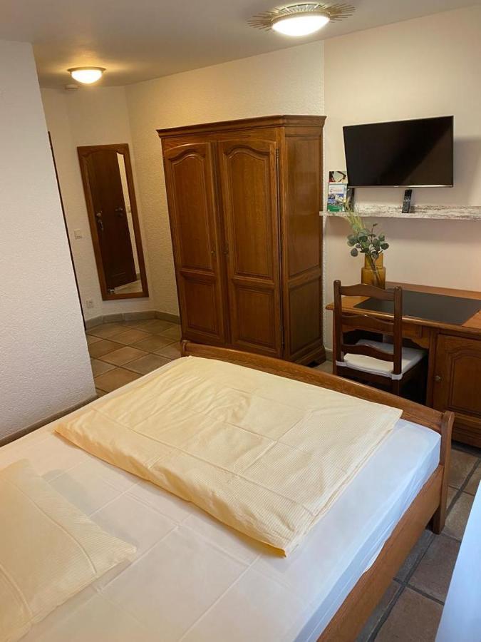 Hotel Zur Linde Sarrelouis Extérieur photo