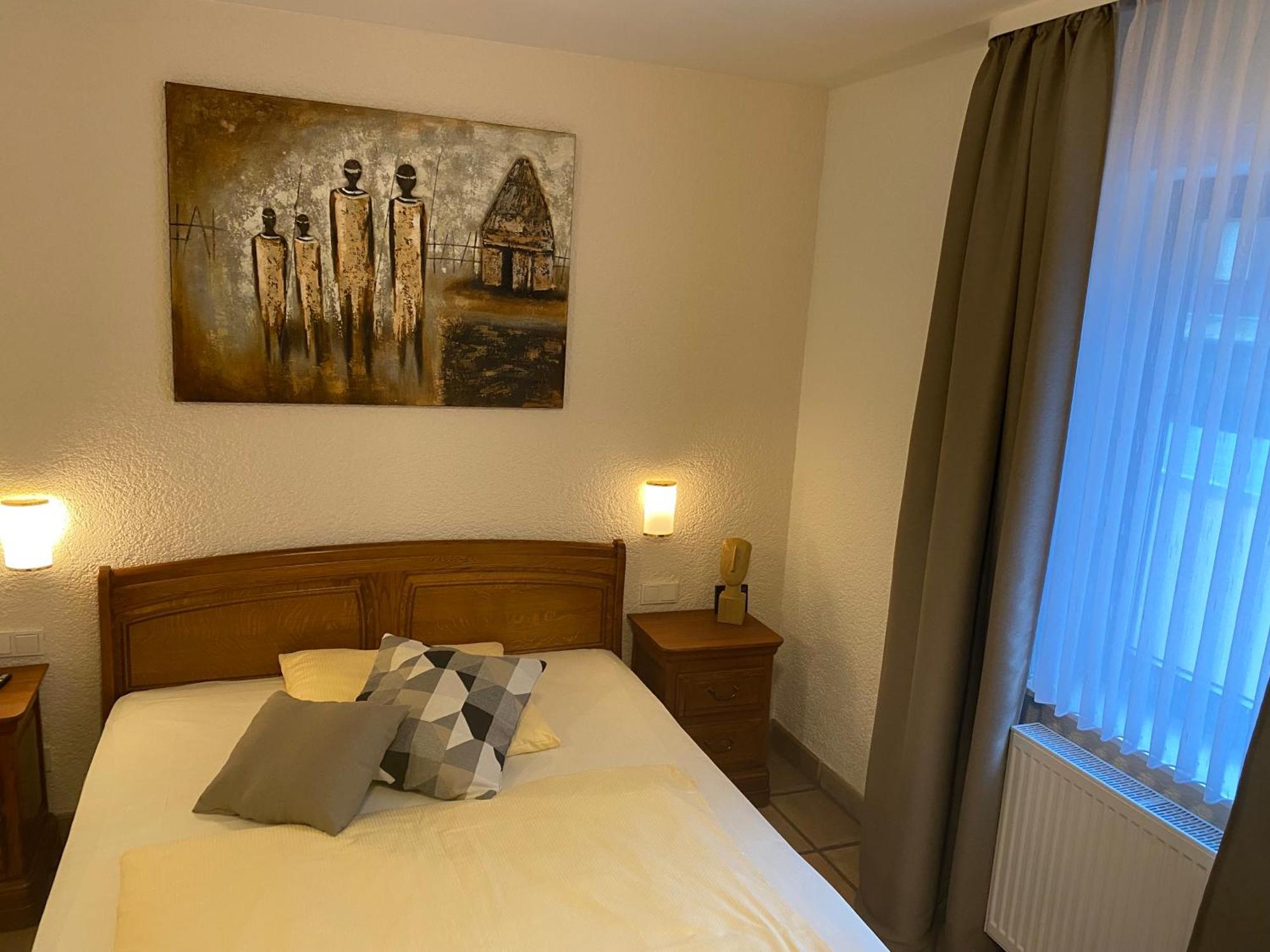 Hotel Zur Linde Sarrelouis Extérieur photo